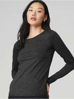 Women's Long-Sleeve Top — Charcoal